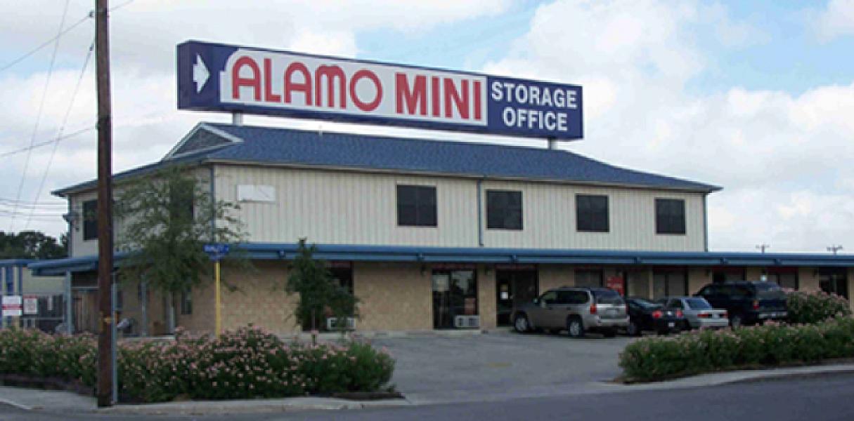 Alamo U-Stow & Go Mini Storage