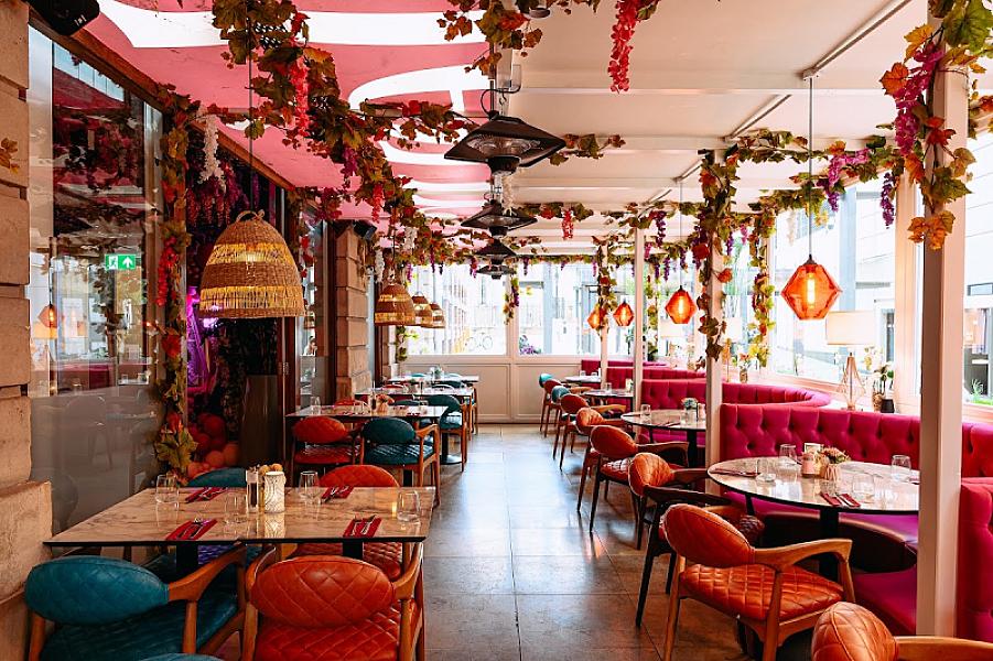 Fleur restaurant and Bar