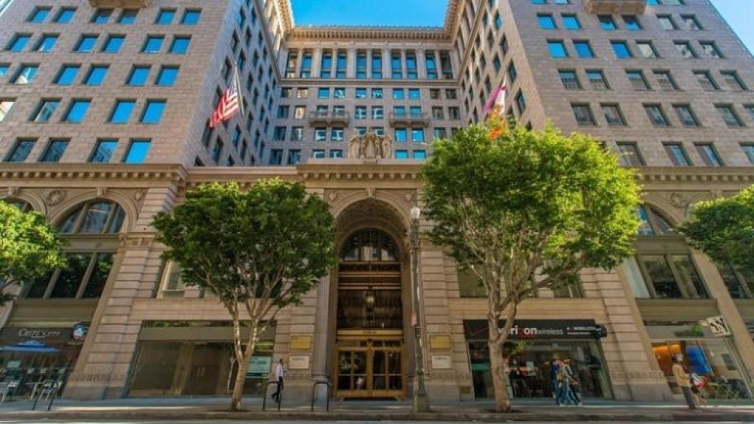 Smile LA Downtown Modern Health & Medicalry