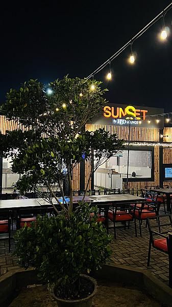 Sunset Cafe