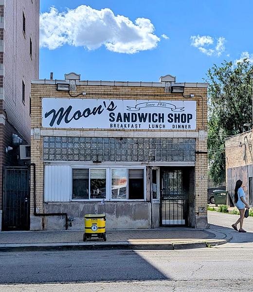 Moon's Sandwich Shop
